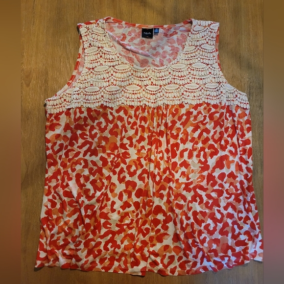 Red leopard print tank top with embroidered lace (3x) - Picture 2 of 7